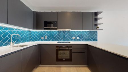 3 bedroom flat to rent - Photo 5