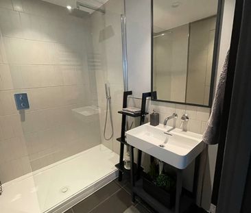 Room in a Shared Flat, London, CR0 - Photo 1