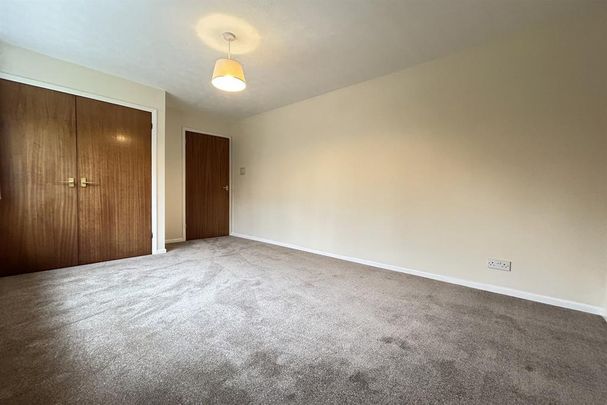 2 bedroom bungalow to rent - Photo 1