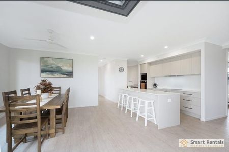 5 Tilbrook Street, Burdell QLD 4818 - House For Rent | Domain - Photo 4