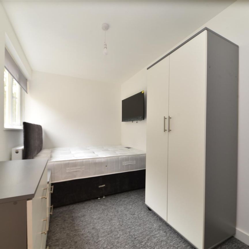 Ely Close, Stevenage, SG1 - Photo 1