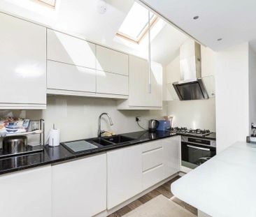 Malvern Mews - Photo 4