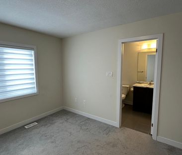 For Lease - 152 KEELSON Street, Welland, Ontario - Photo 5