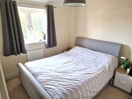 2 bedroom semi-detached house to rent - Photo 4