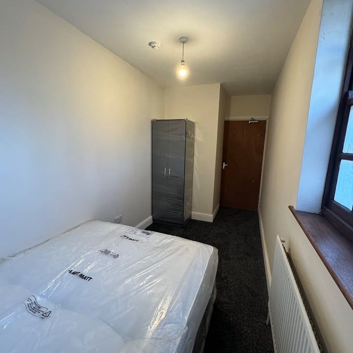 Room in a Shared House, Heathfield Road, B19 - Photo 1
