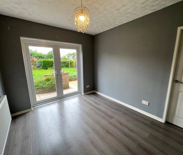 4 bedroom detached house to rent - Photo 1