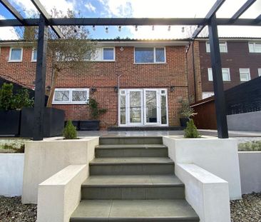 3 bedroom semi-detached house to rent - Photo 2