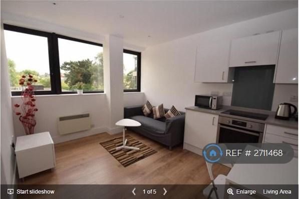 1 bedroom flat to rent - Photo 1