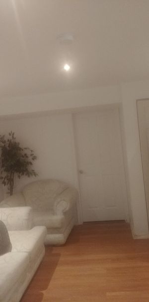 3 ½ Meublé,hydro Et Internet Inclus - Photo 1