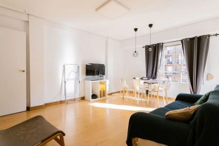 Carrer dels Sants Just i Pastor, Valencia, Valencian Community 46021 - Photo 3