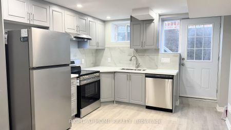 For Lease - 455 Clarkson Gate Unit# Basement, Milton, Ontario - Photo 4