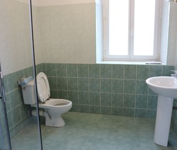 Location Maison 5 pièces 122m² - Photo 3
