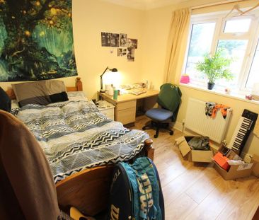 6 bedroom semi-detached house to rent - Photo 5