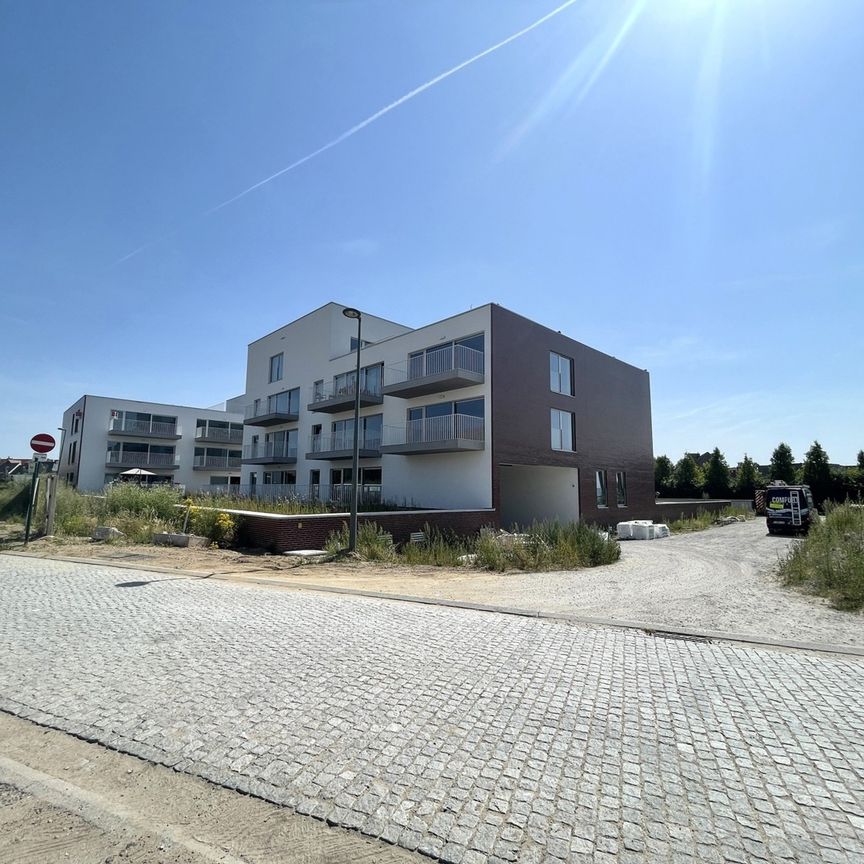 GLV app. met 2 slpk, zonnig terras en parking te Merelbeke - Photo 1