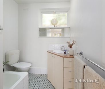 3/10 Highbury Grove, Prahran - Photo 6