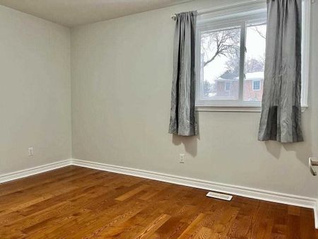 For Lease - 35 Drysdale Crescent, Toronto, Ontario - Photo 4