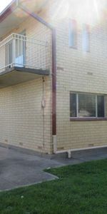 Low Maintenance Living 1km from the Beach! - Photo 3