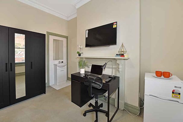 Room 7 (Non Ensuite) - Photo 1