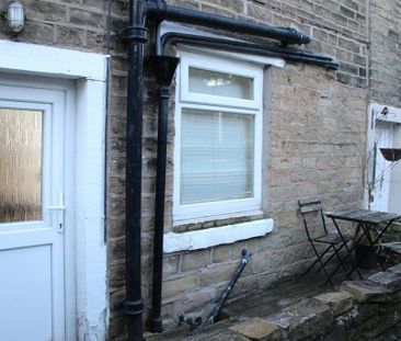 2 bedroom terraced house to rent - Photo 6