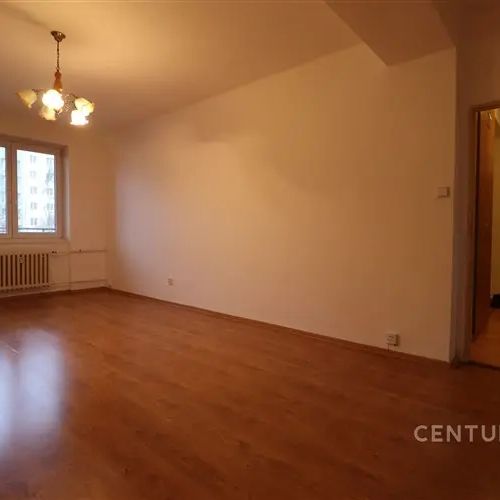 Pronájem bytu 2+1/balkon, ul. Josefa Skupy, Ostrava Poruba - Fotografie 1