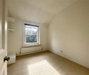 2 bedroom semi-detached house to rent - Photo 5