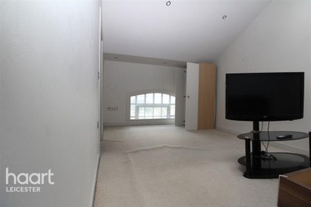 3 bedroom apartment to rent - Photo 5