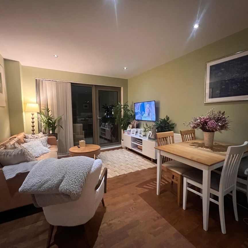 1 Bed Flat, Lawn Road, NW3 - Photo 1