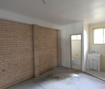 Two Bedroom Unit in Great Location - Photo 4