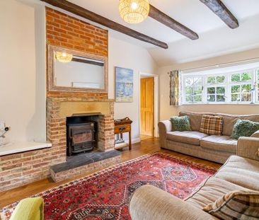 4 bedroom semi-detached house to rent - Photo 4