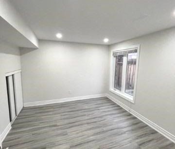 18 Malthouse Crescent #Basement - Photo 2