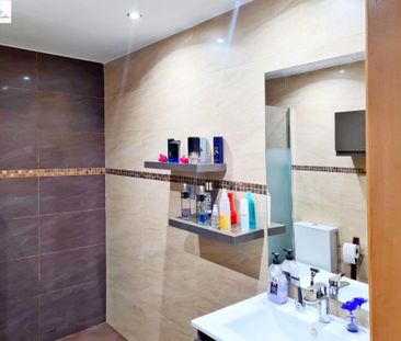 Piso de alquiler en Cortijo Alto - Photo 2