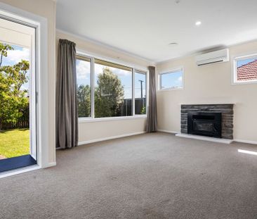 Tidy Family Home - Photo 2