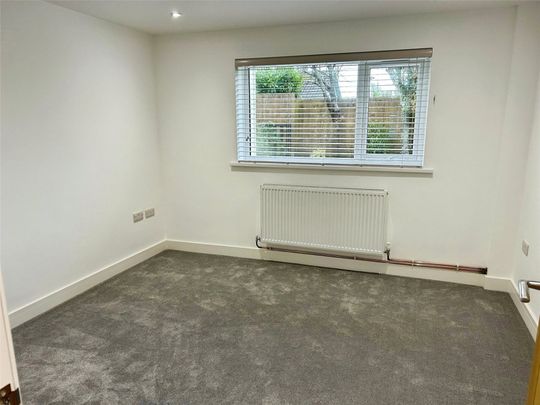 Longstone Hill, Carbis Bay, St. Ives, Cornwall, TR26 - Photo 1