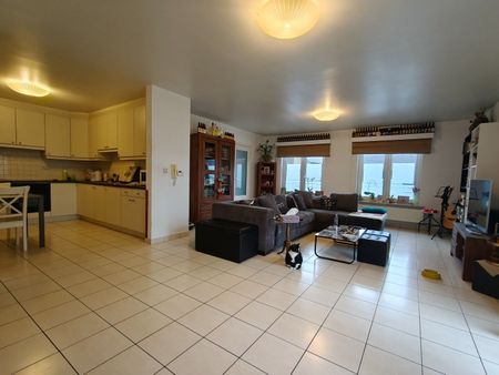 Ruim gelijkvloers appartement te Berlare - Photo 2