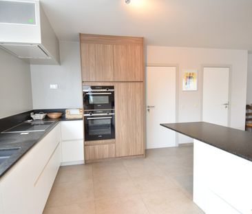 Ruim duplex appartement met terras en 3 slaapkamers in Gullegem - Photo 5