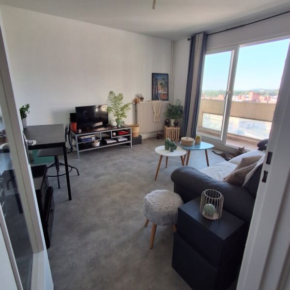Location Appartement 2 pièces 45m² LE CREUSOT 71200 - Photo 1