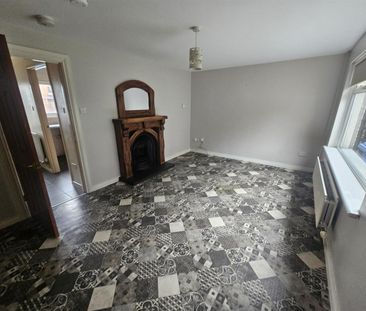 8 Mary Street, Crossgar, - Photo 1