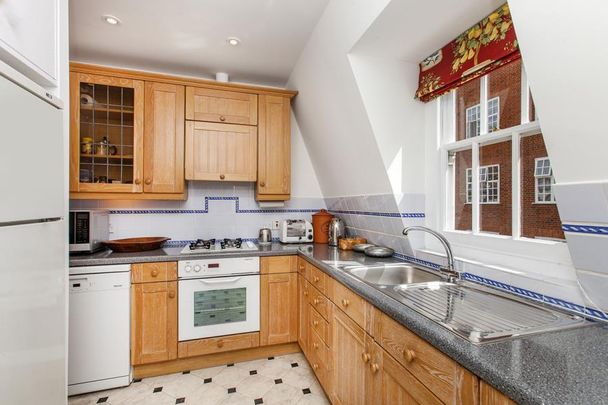 3 bedroom terraced house to rent - Photo 1