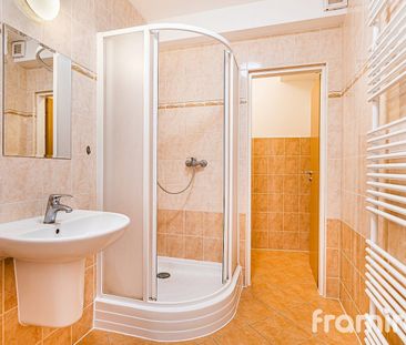 Pronájem bytu 4+kk 68 m² - Fotografie 3