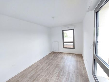 location Appartement T4 DE 84.4m² À POITIERS - Photo 3