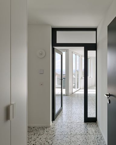 1.5-Zimmer Studio mit atemberaubender See- und Stadtsicht - Photo 4