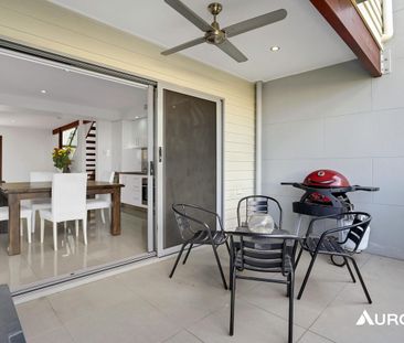 Contemporary Townhouse Designed for Luxury Living! - Photo 3