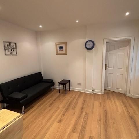 1 bedroom bungalow to rent - Photo 1