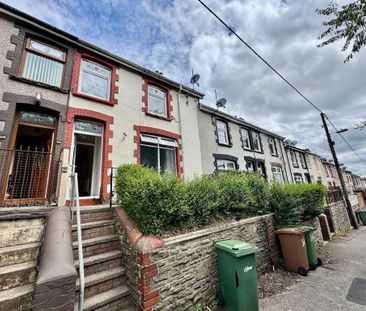 3 bedroom terraced house to rent - Photo 5