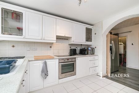 3 bedroom property to rent Richmond Avenue, Liverpool, L21 - Photo 2