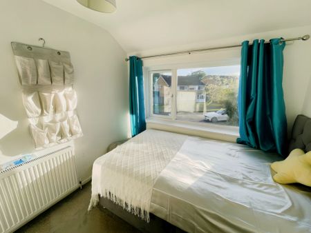 room 2 - Photo 5