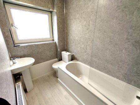 2 bedroom maisonette to rent - Photo 5