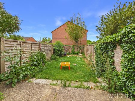 2 bedroom House - OAKTREE GARTH, WELWYN GARDEN CITY - Photo 5