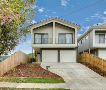 FULLY FURNISHED, DESIGNER STUDIO APARTMENT – BILLS INCLUDED! - Photo 4