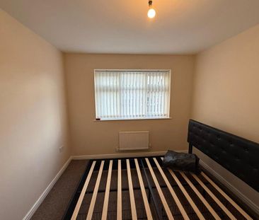 3 bedroom detached house to rent - Photo 4